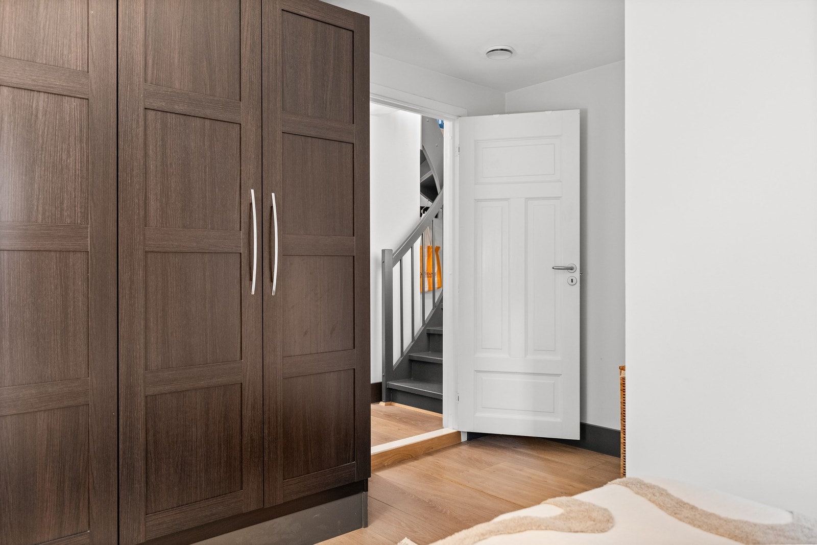 Pent parkettgulv som i likhet med øvrige oppholdsrom. Galleribilde