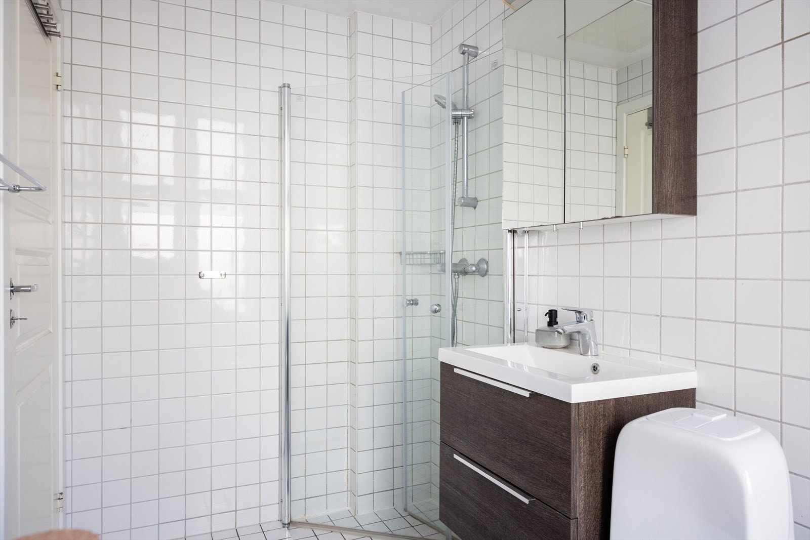 Videre er det opplegg for vaskemaskin. Galleribilde