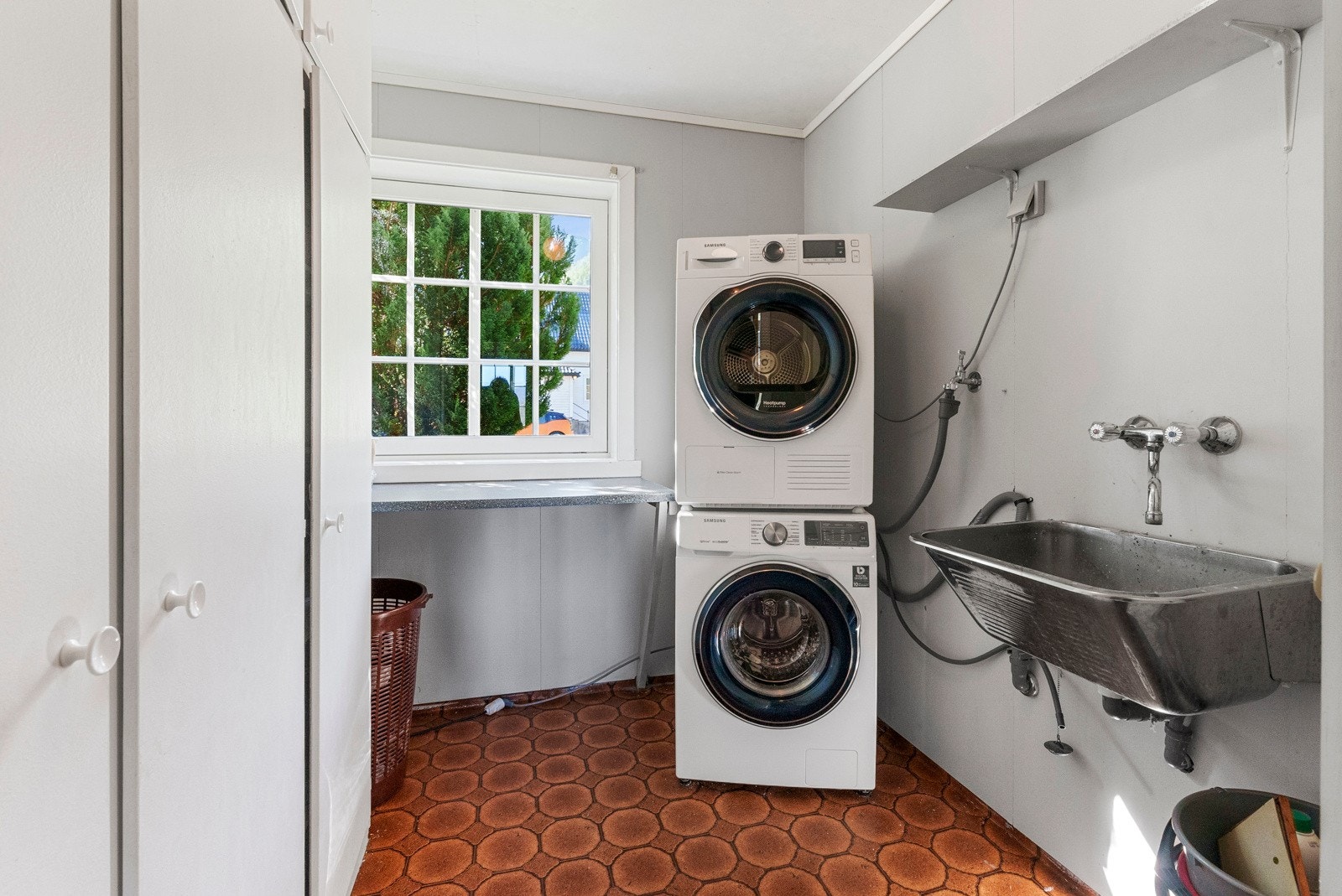 Vaskerom i underetasjen Galleribilde