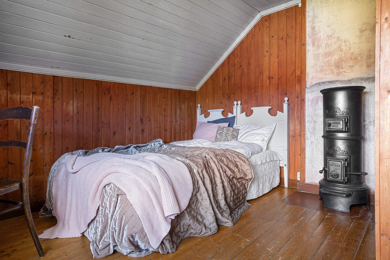 Soverom med plass for seng. Galleribilde