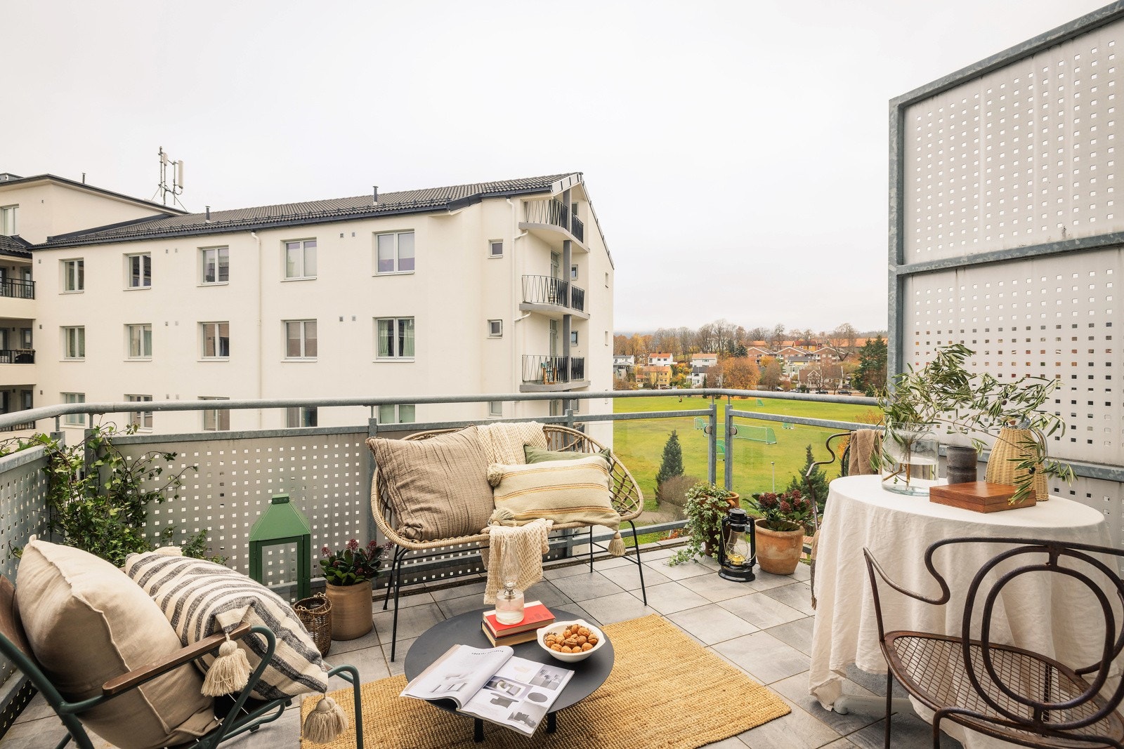 Balkongen er vestvendt, og romslig med sine 10 m². Galleribilde