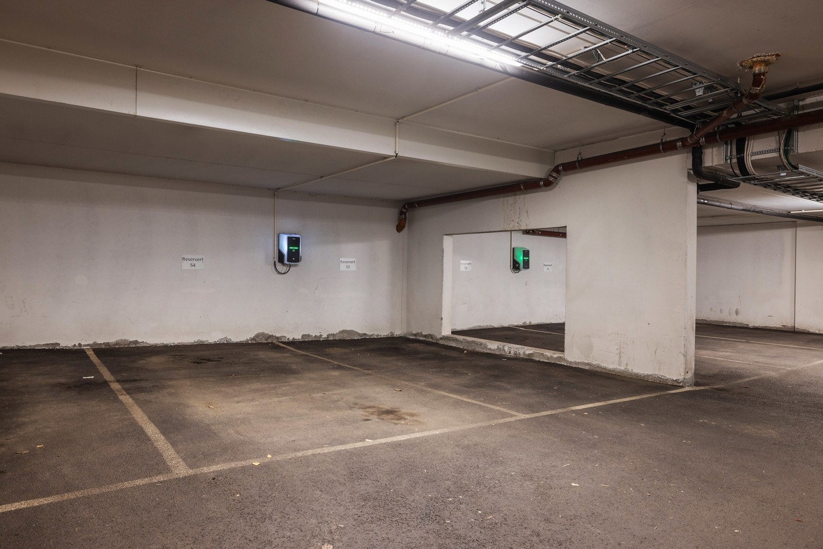 Her er garasjeplassen som medfølger! Galleribilde