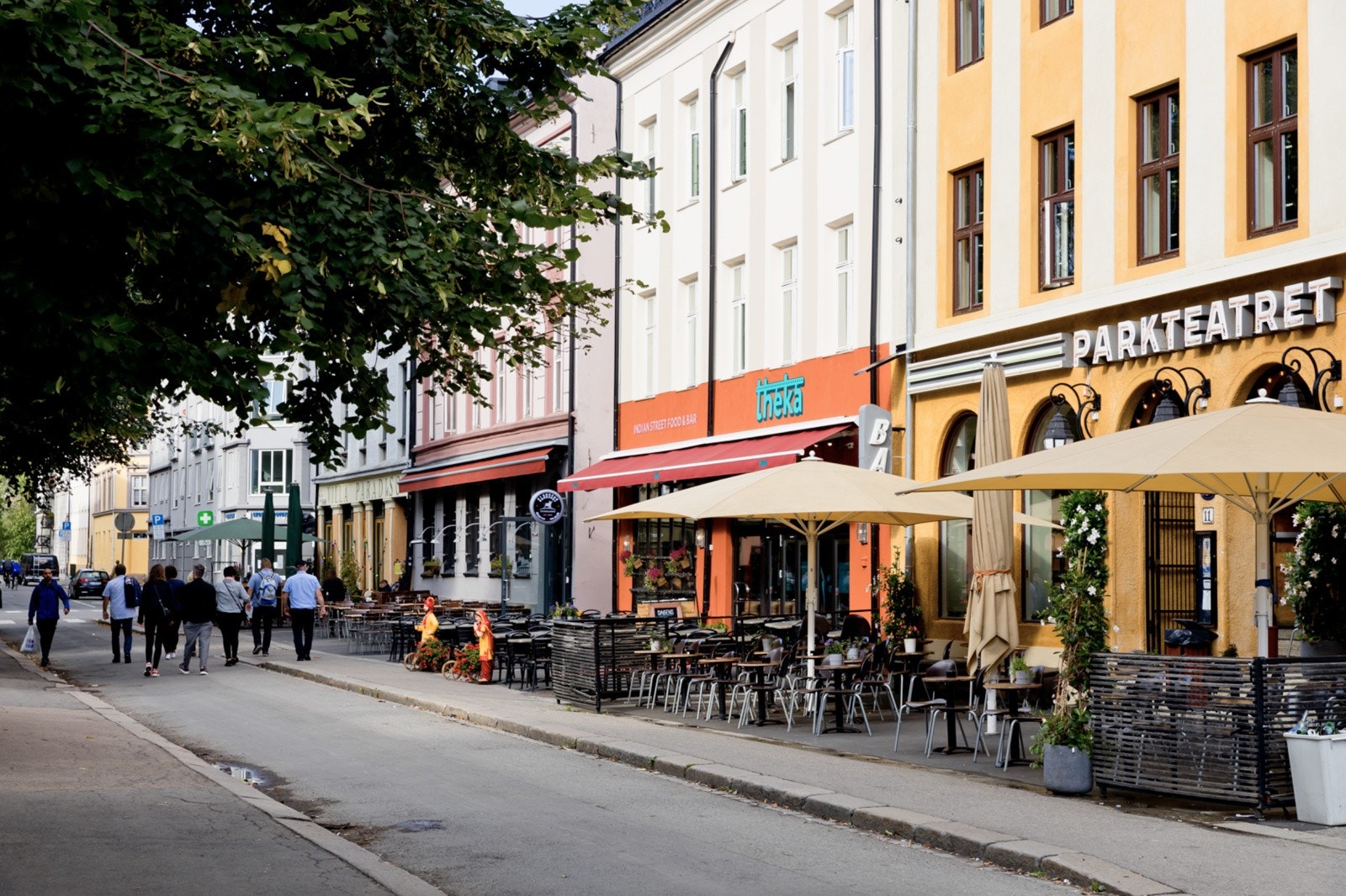 Det er et rikt utvalg av spisesteder på Grünerløkka, slik som Parkteatret. Galleribilde