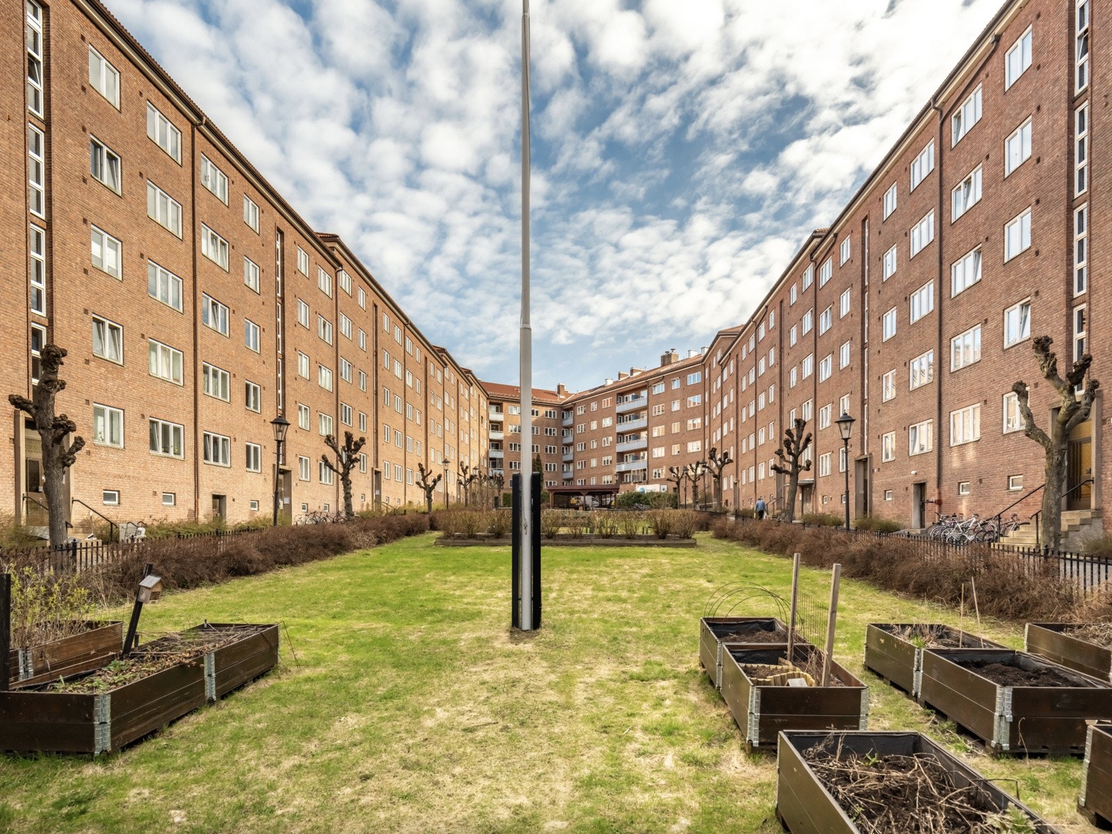 Det fremstår ryddig med et veldrevet styre, utfyllende vedlikeholdshistorikk og god økonomi. Galleribilde