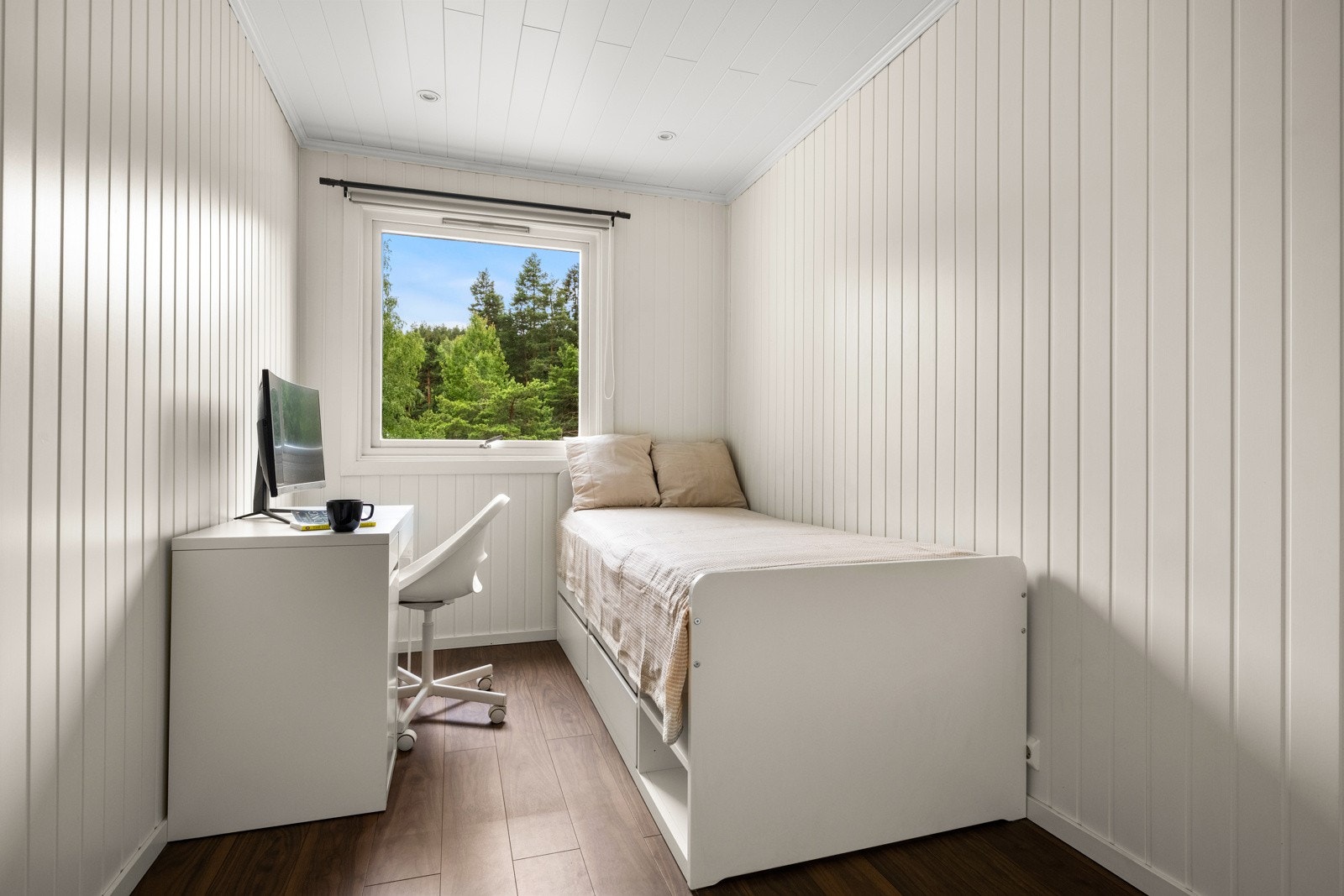 Det andre soverommet er utstyrt med downlights. Galleribilde