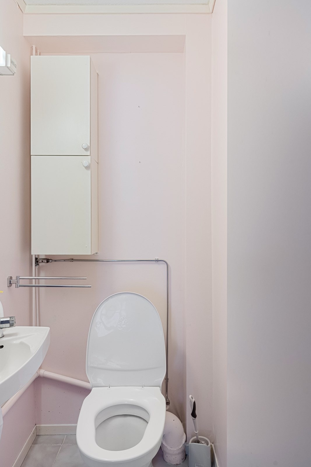 Toalettrom i u. etasje Galleribilde