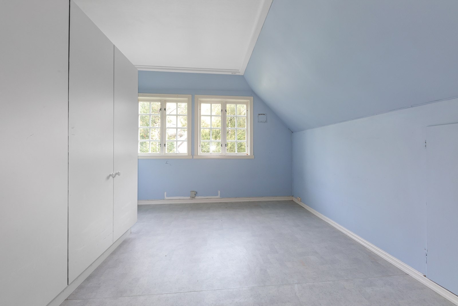 Eitt av fire soverom Galleribilde