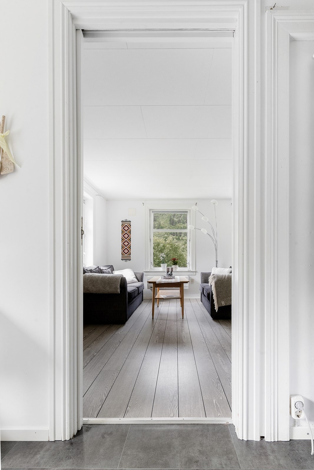 Frå stova er det tilkomst til 2 soverom Galleribilde