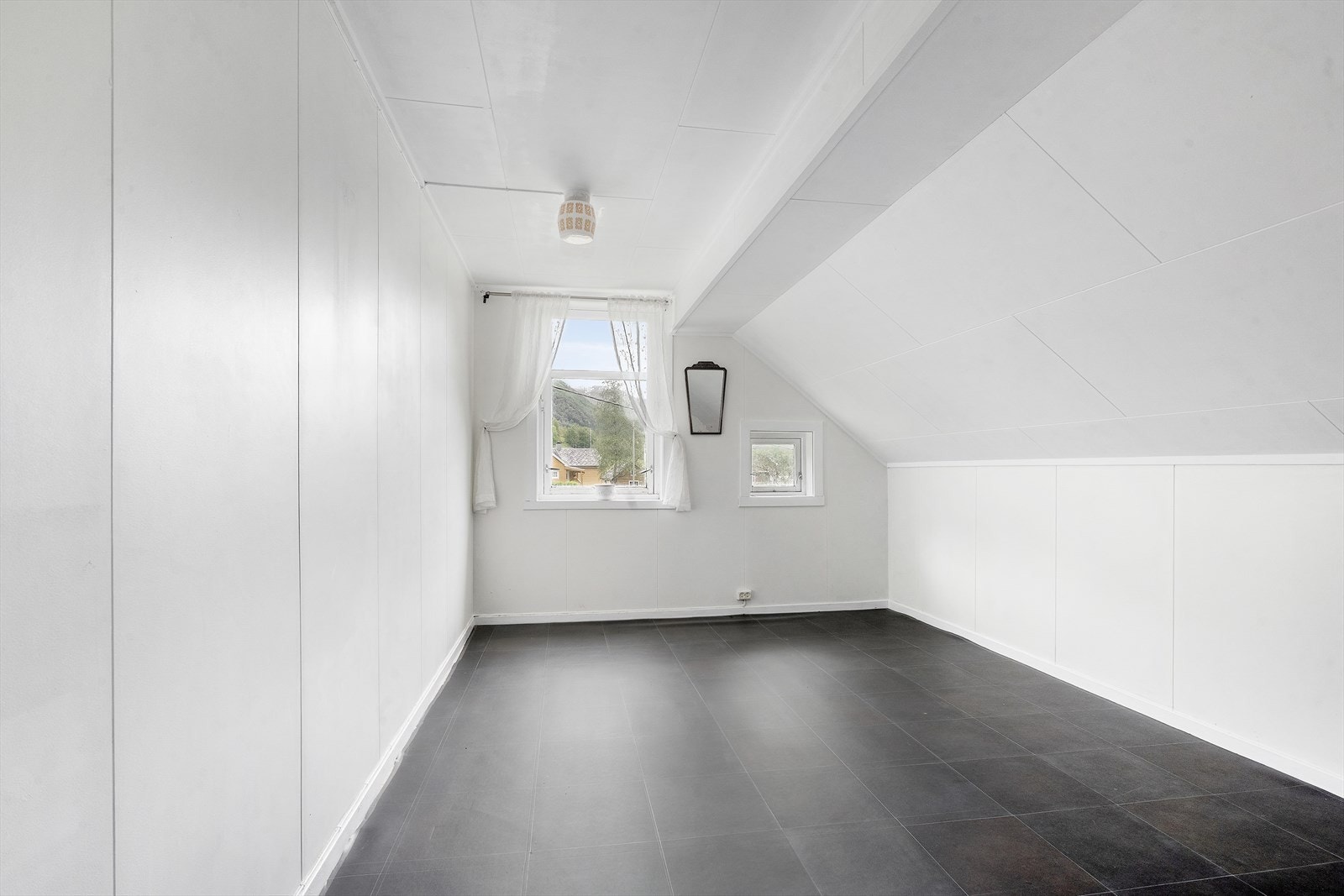 Soverom 2 av 3 Galleribilde