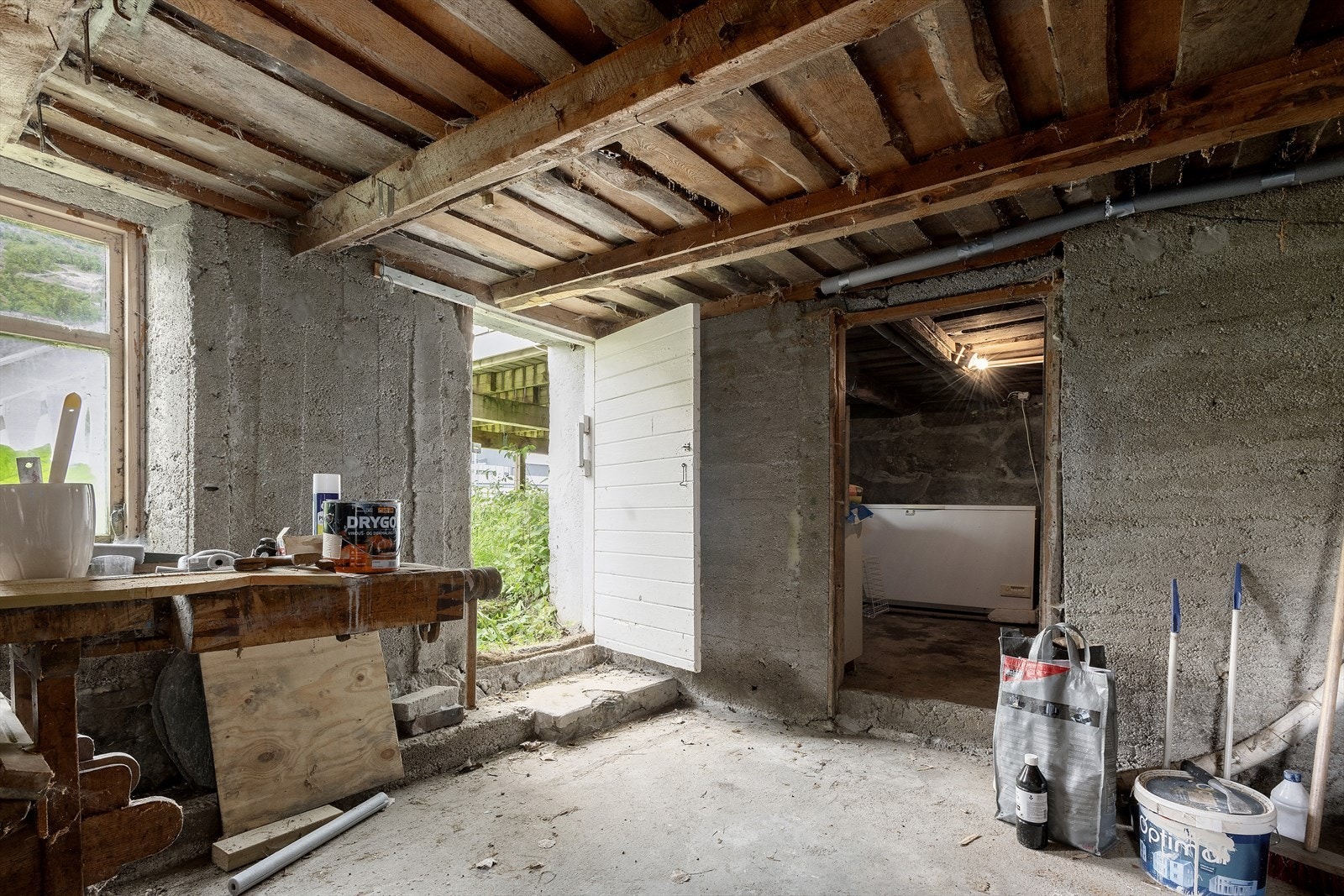 Kjellar med bodareal Galleribilde