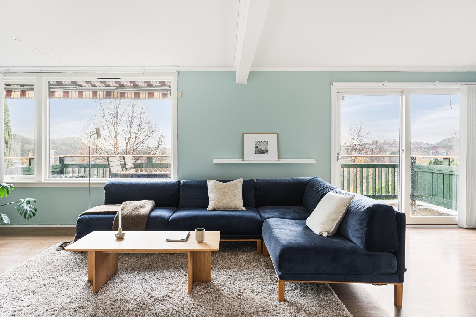 Rekkehuset går over 2 etasjer og ligger fint til i Fyllingsdalen. Galleribilde