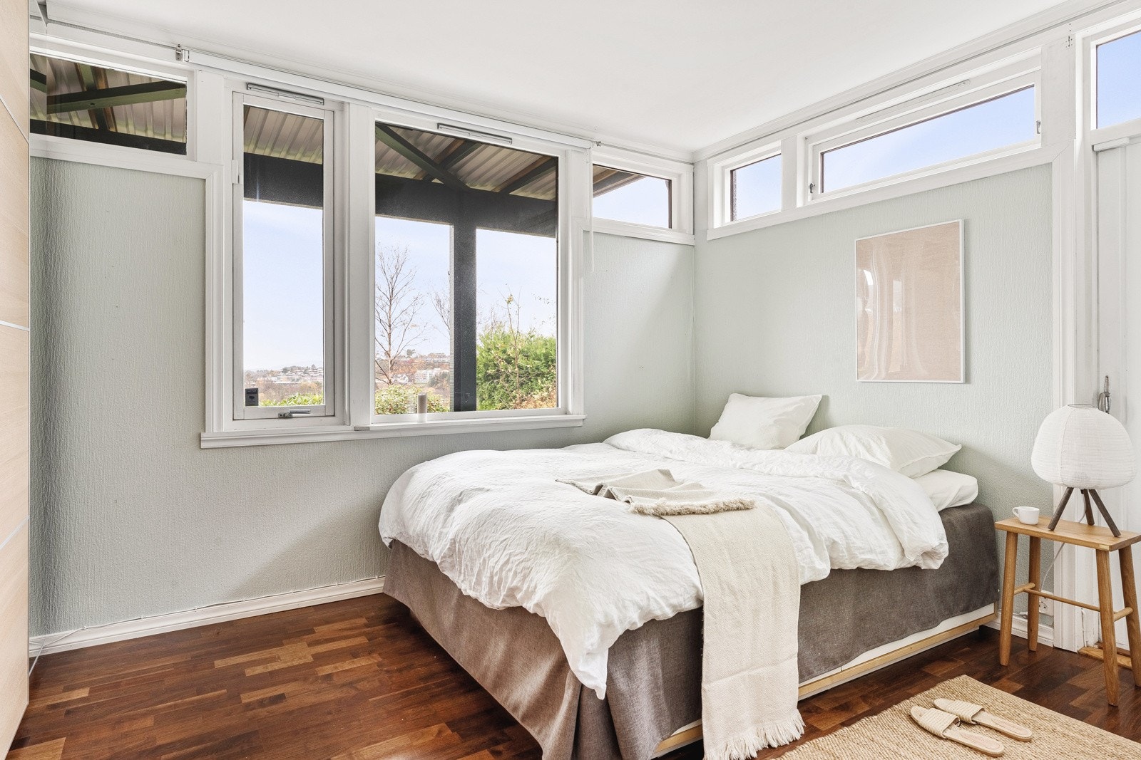 Hovedsoverommet er nede og måler ca. 12,1 Galleribilde