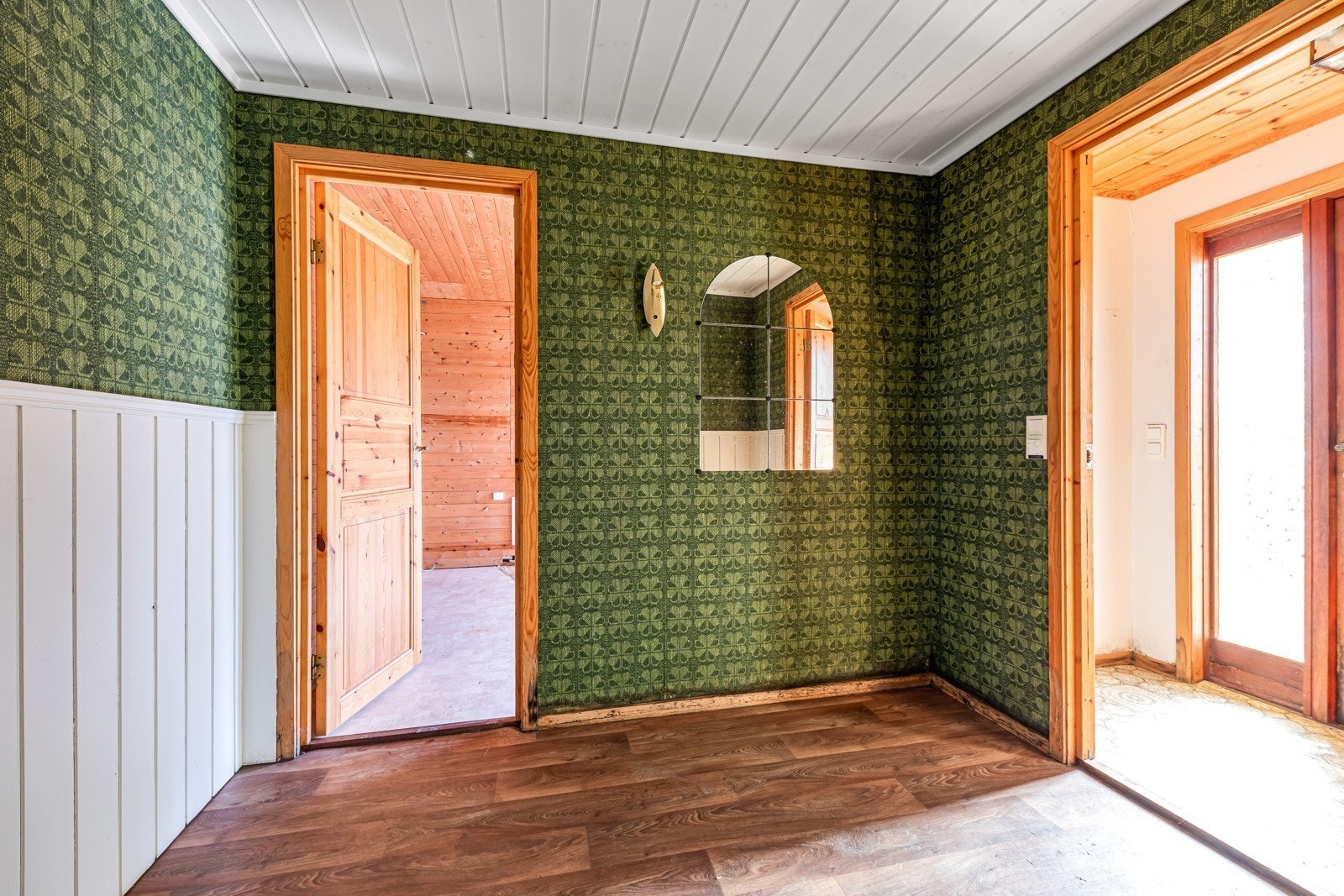 Mellomgang i underetasjen.jpg Galleribilde