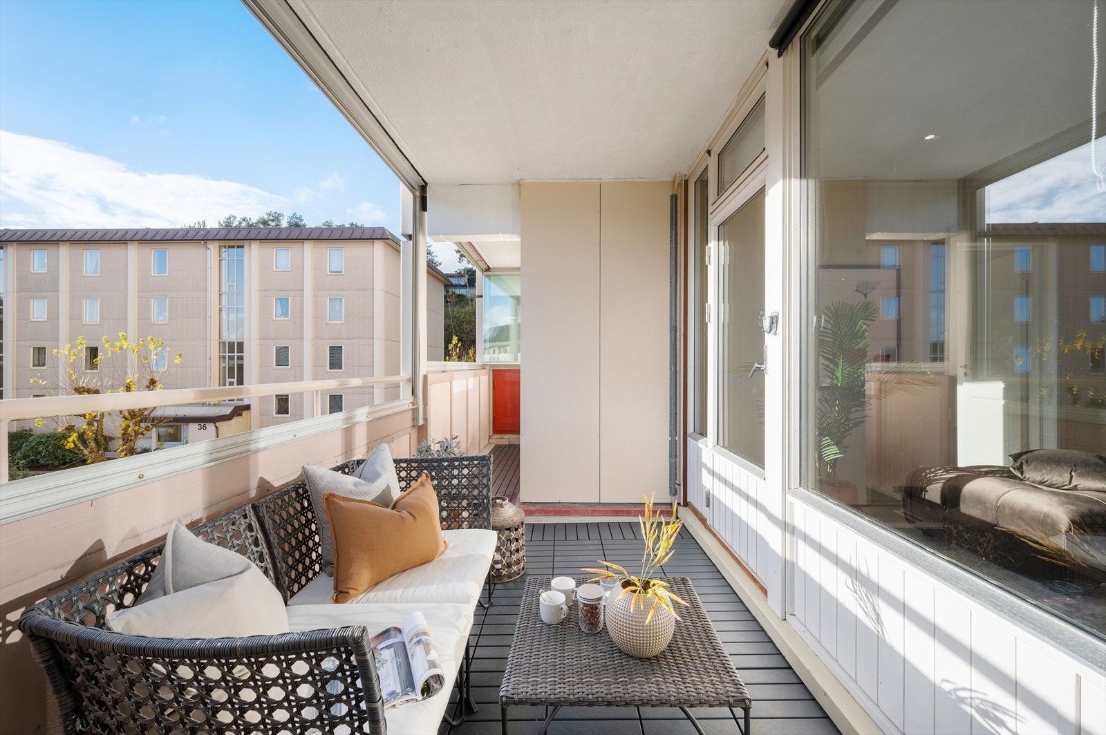 - God plass til utemøblement i ulike soner - Galleribilde