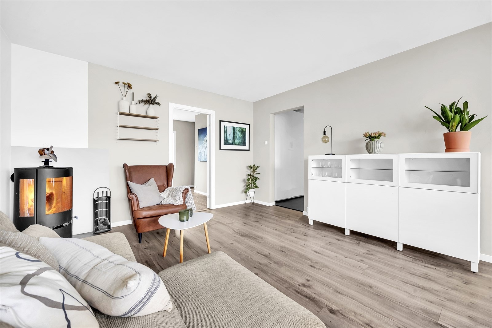 Peis i stue gir en lun og hyggelig atmosfære. Galleribilde