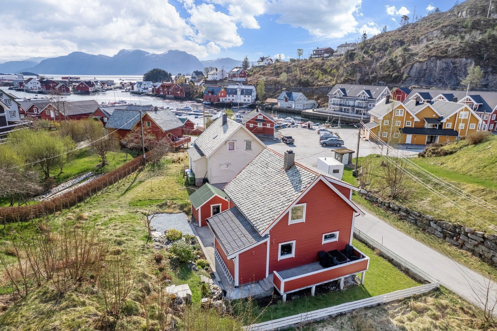 074_16808fd5-552a-4d05-8e22-7152478b246e.jpg Galleribilde