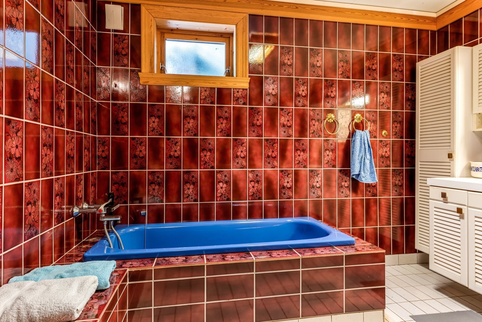 Plan 1 - bad med badekar Galleribilde