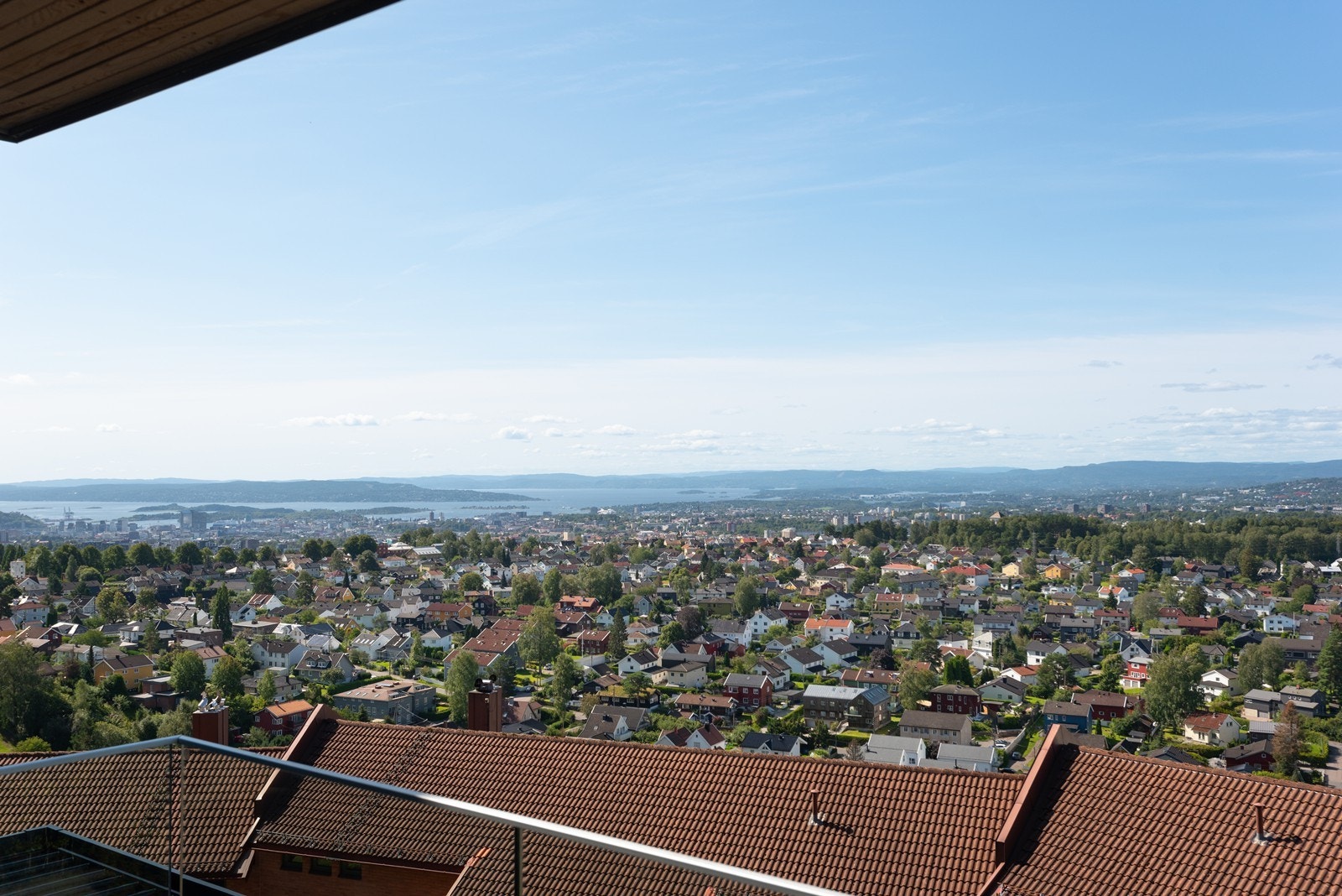 Panorama utsikt fra balkongen Galleribilde