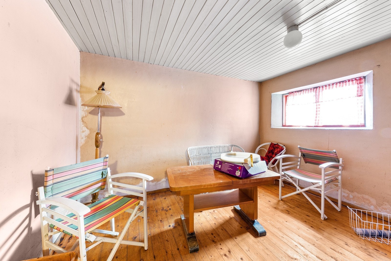 445_596bd5b7-20fe-48fb-b4bc-5a23df8249ca.jpg Galleribilde