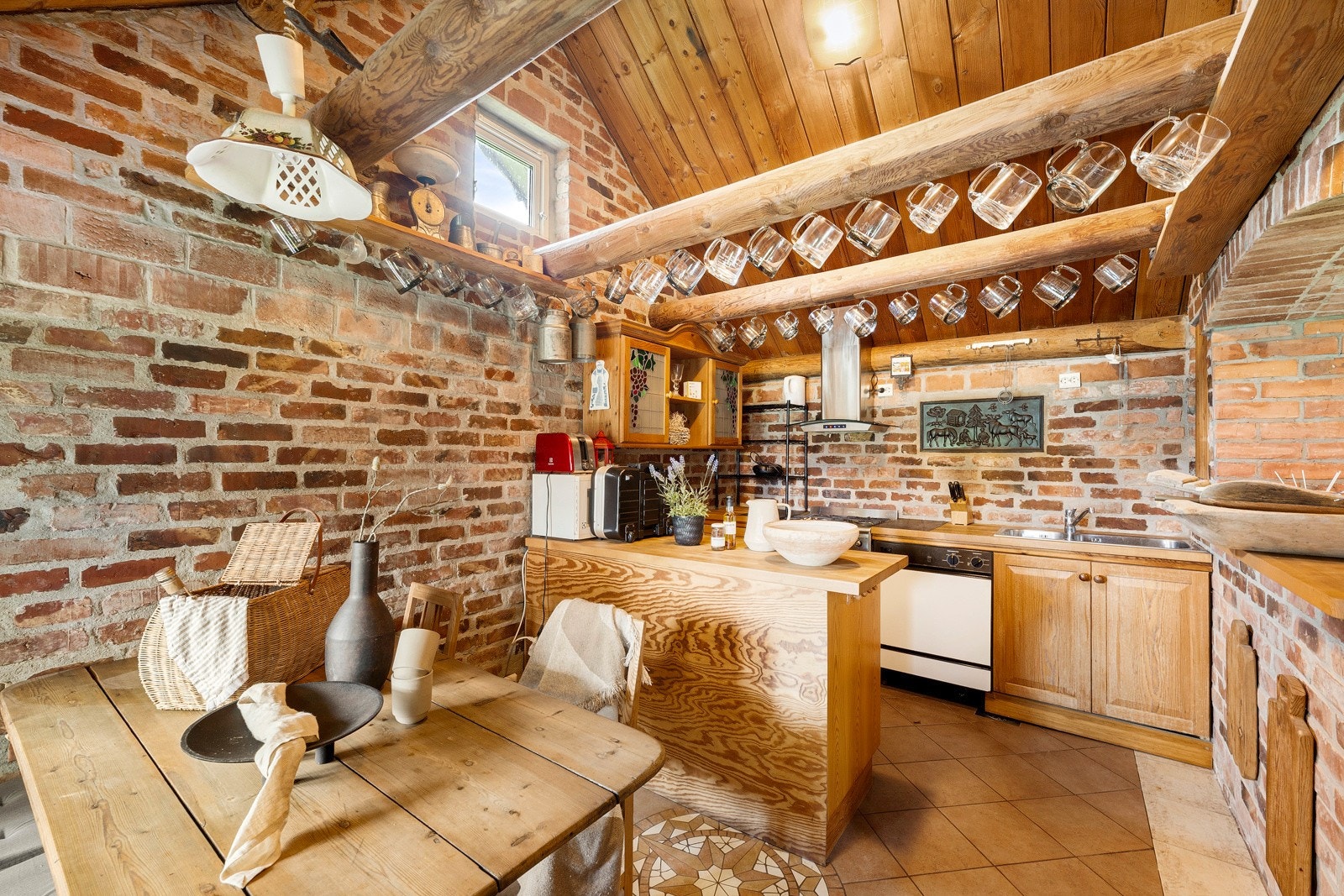 - Kjøkken med spiseplass - Galleribilde