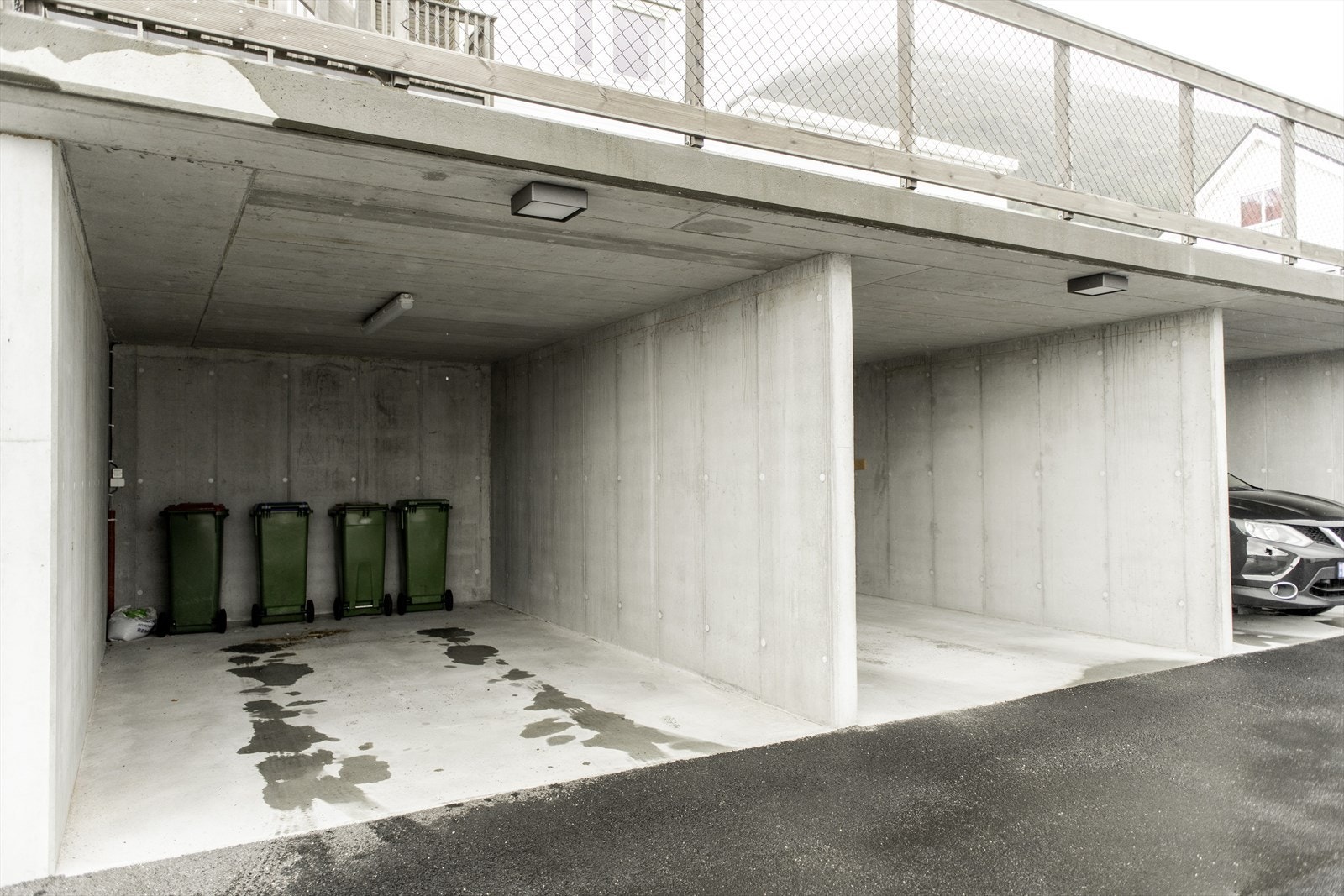 Garasje med innlagt strøm Galleribilde