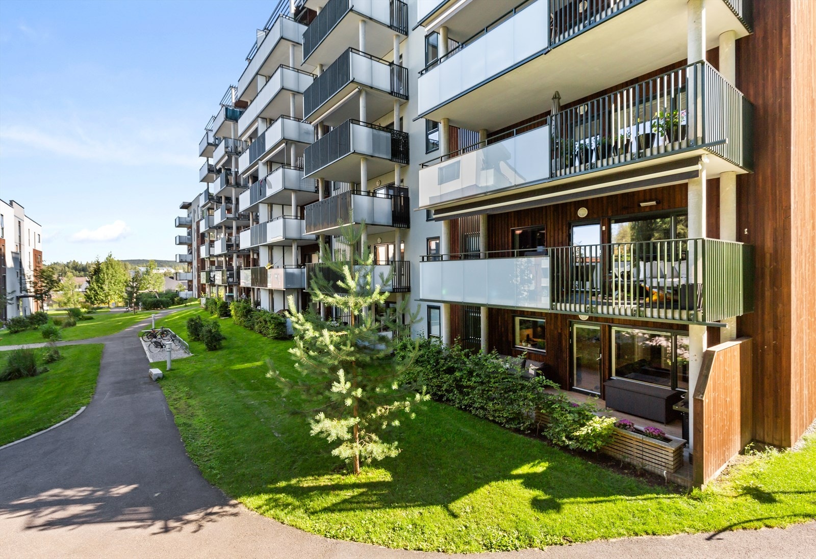 Fasaden til Harry Olsens vei 10. Galleribilde