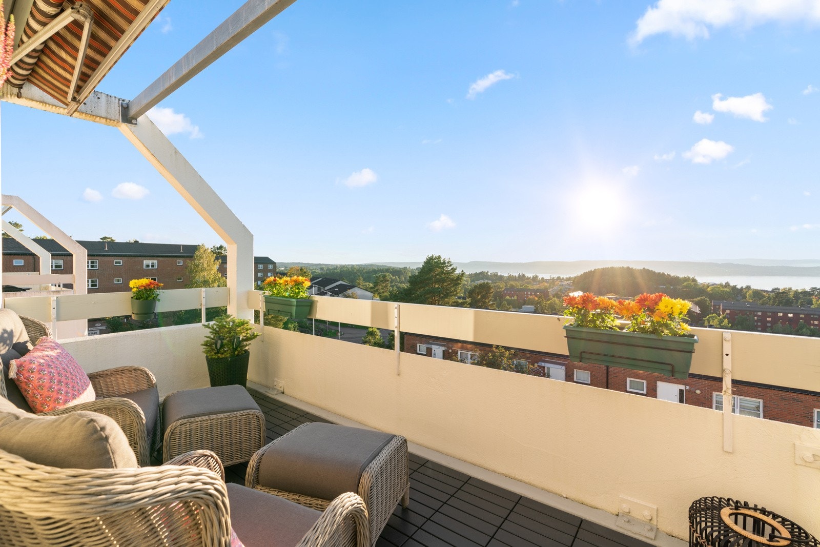 Flott 3-roms toppleilighet med unik beliggenhet. Galleribilde