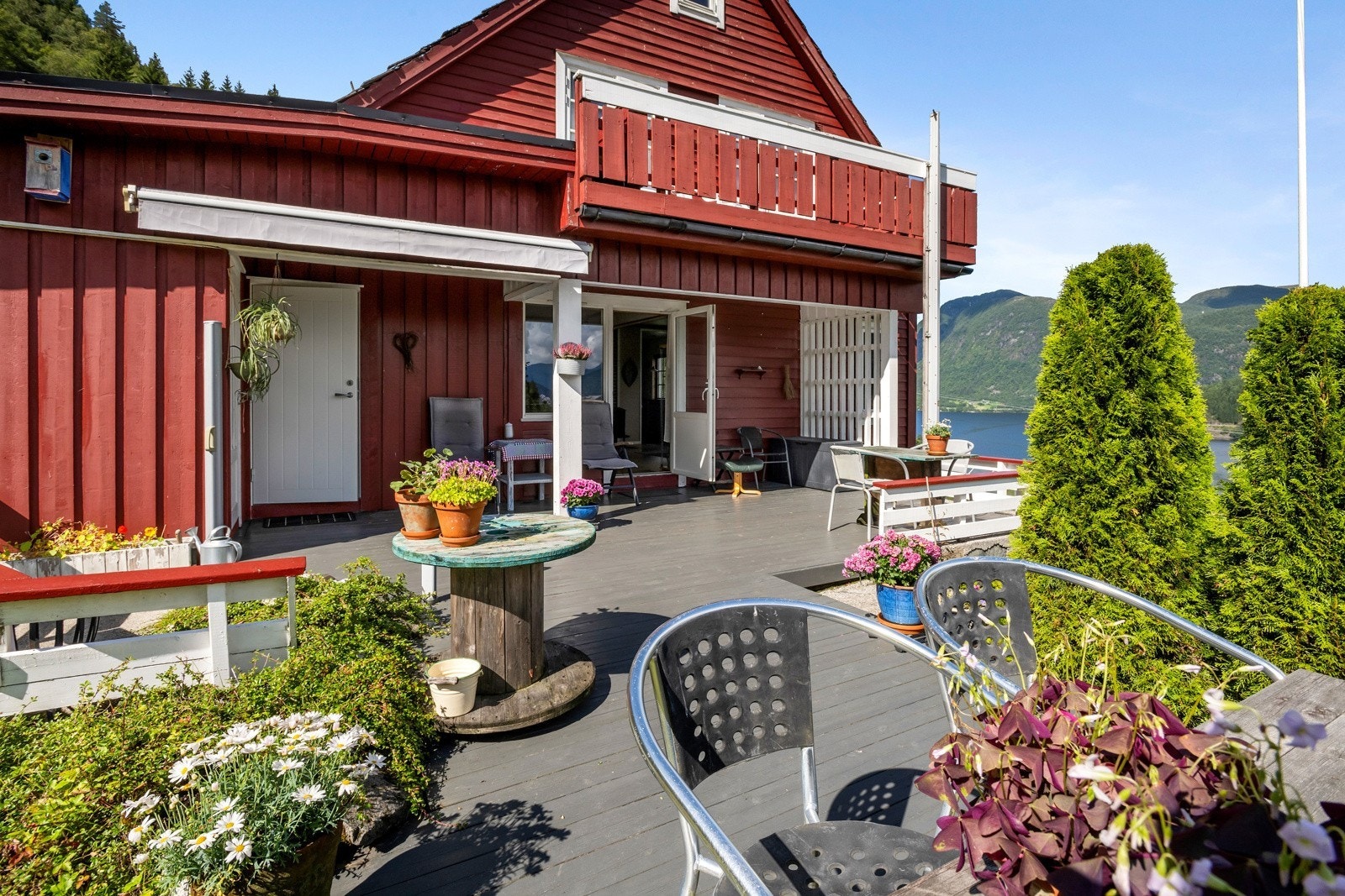 Dette er verkeleg ein plass heile familien kan hygge seg Galleribilde
