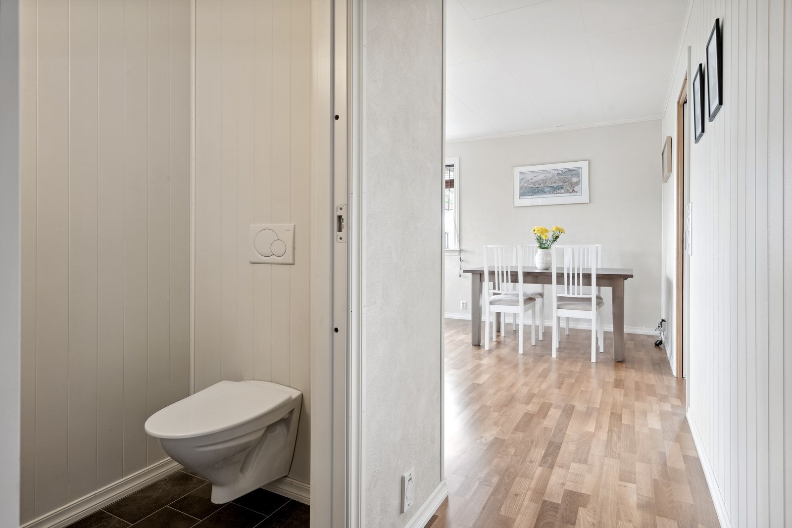 Ekstra toalettrom i 2.etg. Galleribilde