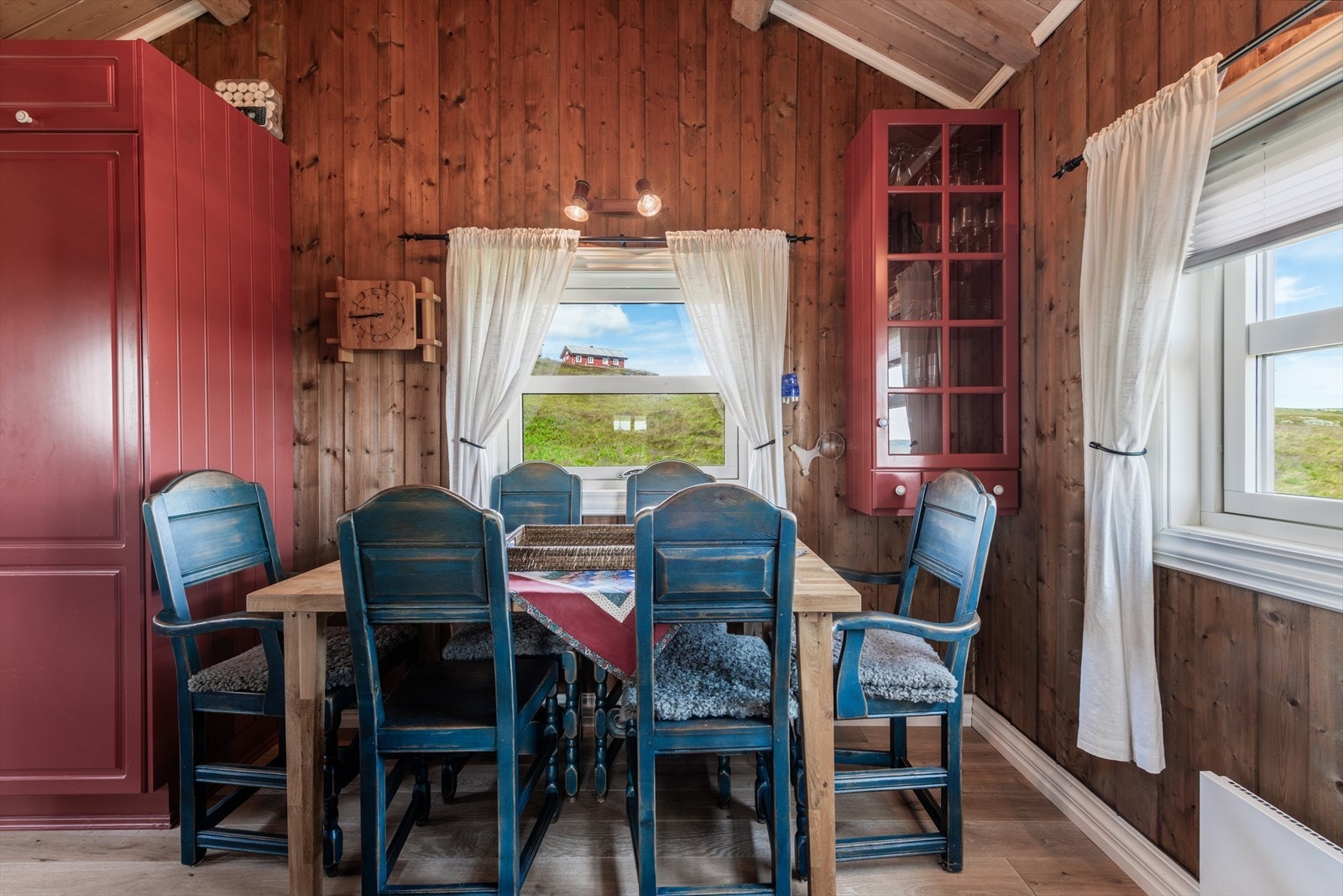 God plass til spisebord. Galleribilde