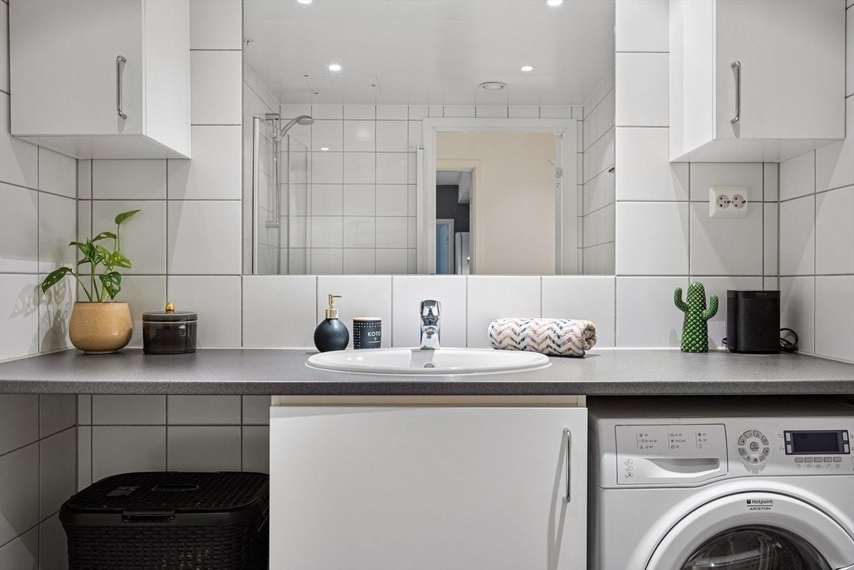 Opplegg for både vaskemaksin og tørketrommel. Galleribilde