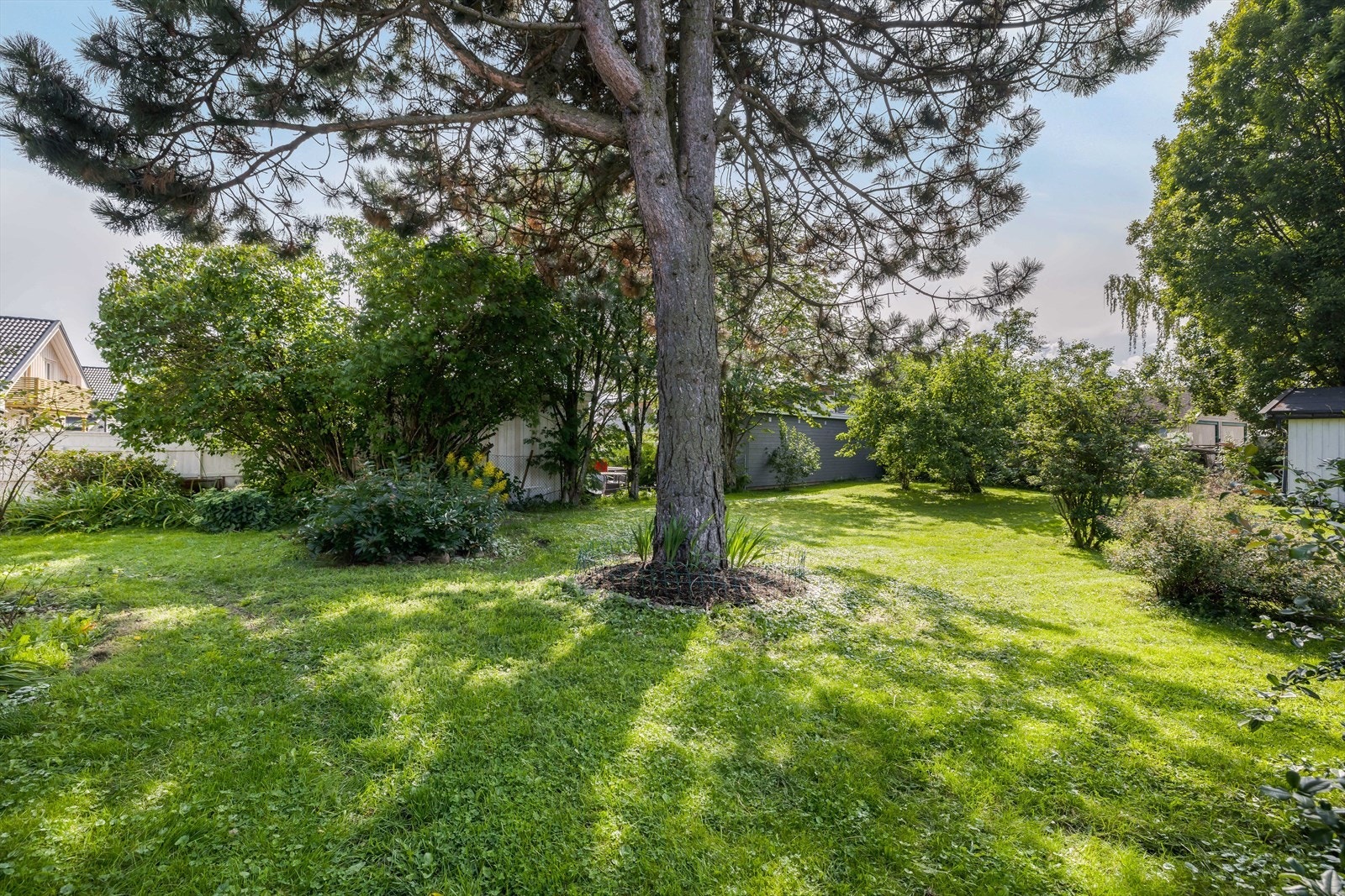 Hagen ble i sin tid anlagt som en engelsk park av innleid gartner. Galleribilde