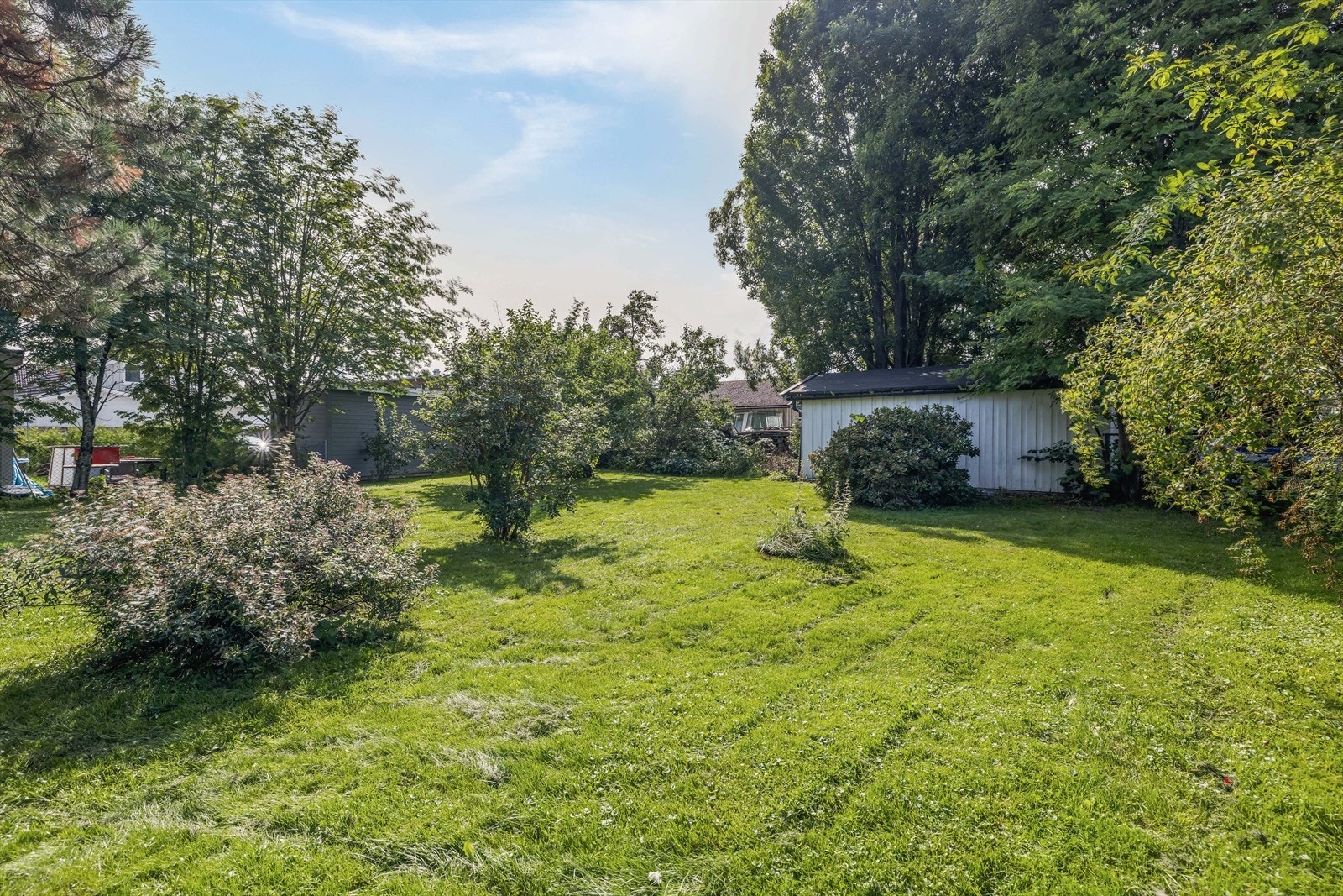 Villaen er godt kjent i lokalbefolkningen som et åpent hus, hvor store og små var velkomne til å nyte både hus og hage gjennom historien. Galleribilde