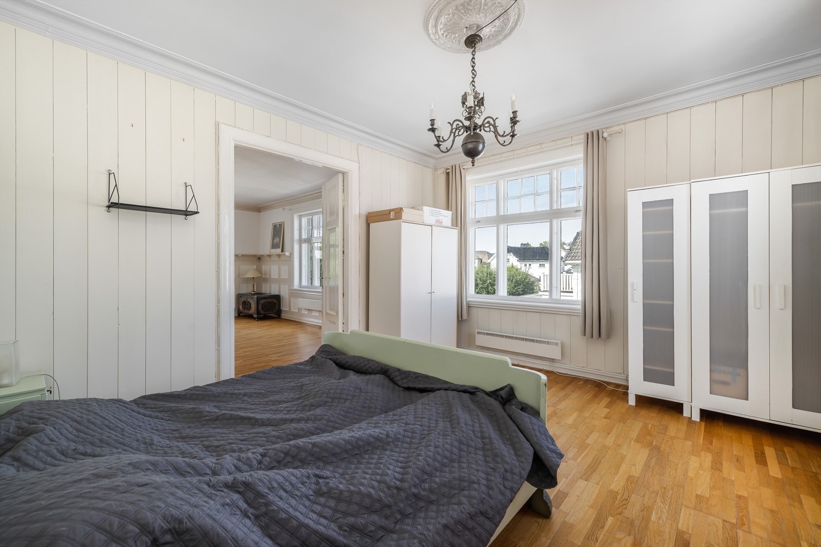 Det er to romslige soverom i 2. etg Galleribilde