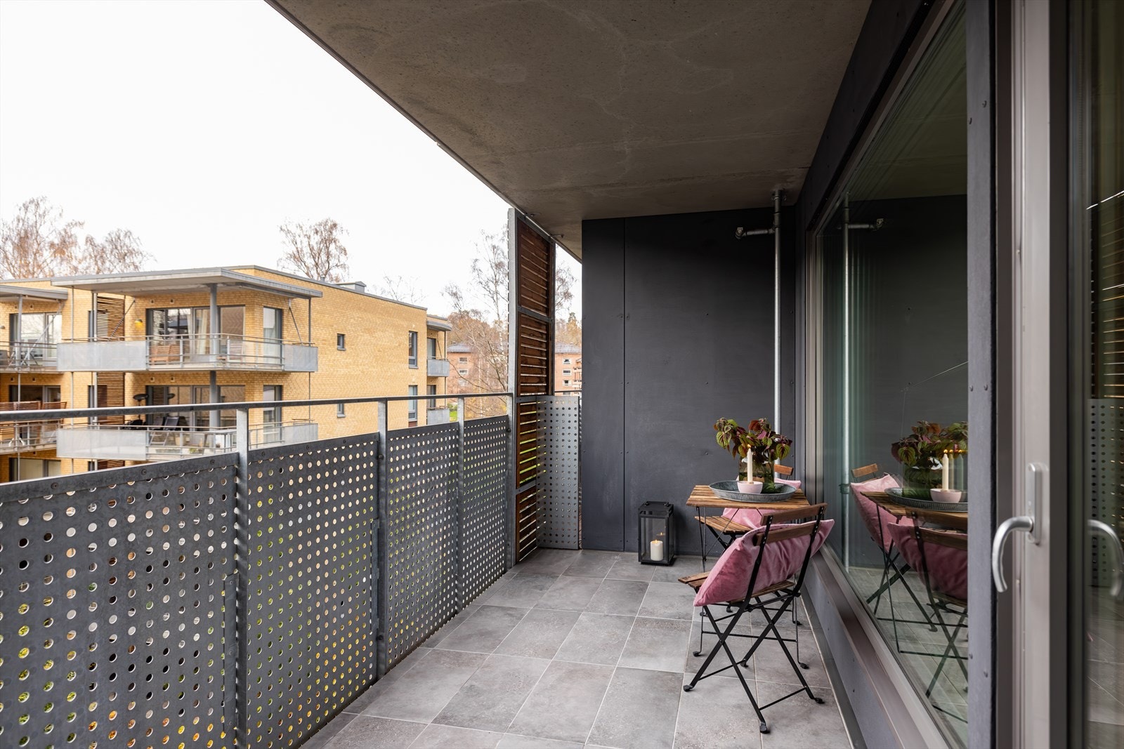 En lys og moderne 2-roms selveierleilighet i bygg fra 2016. Galleribilde