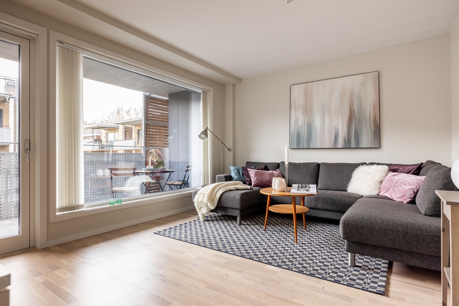 Nina Osnes v/ Nordvik har gleden av å presentere Hoffsveien 10B! Galleribilde