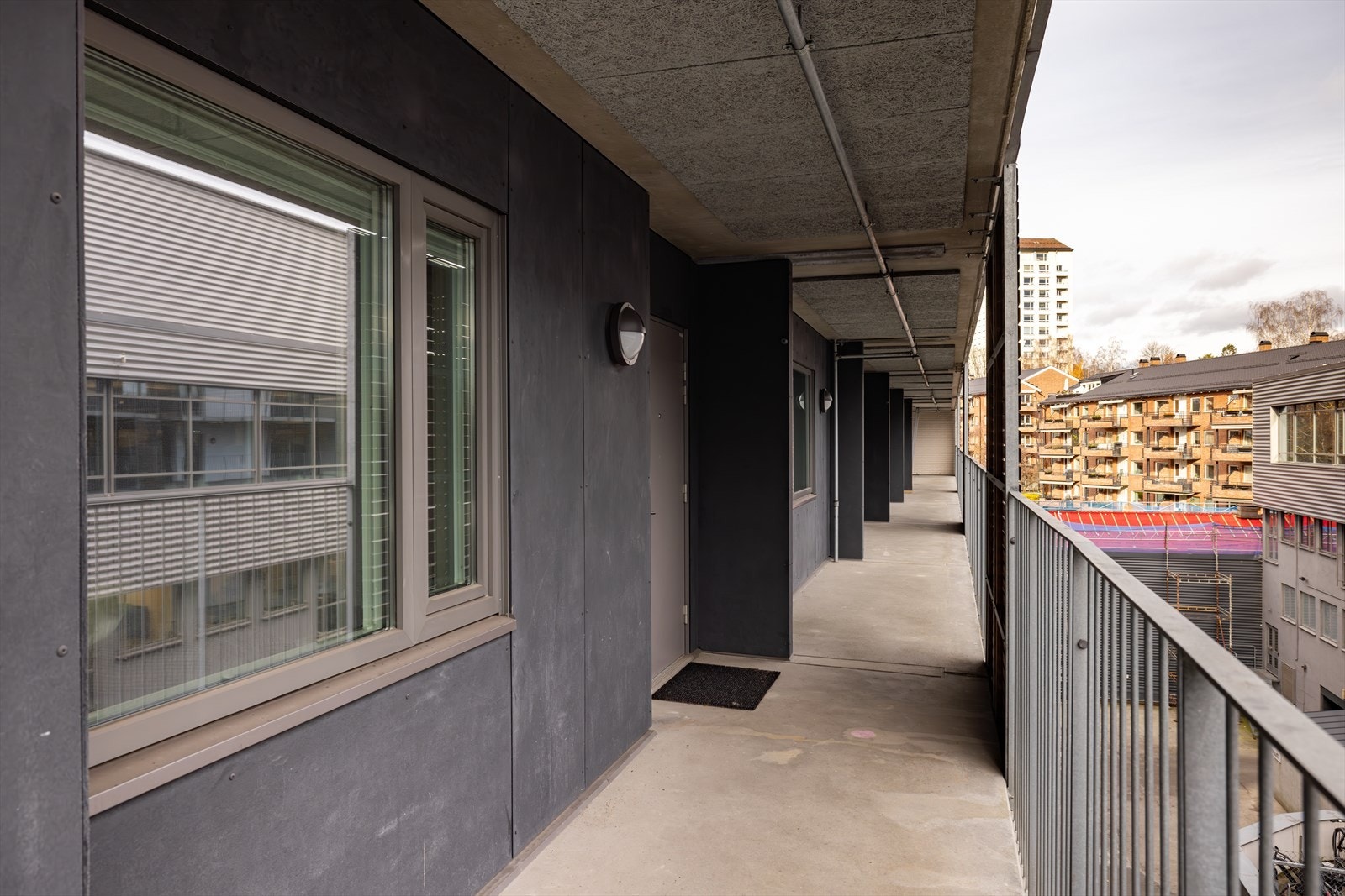 Adkomst til boligen svalgang. Galleribilde