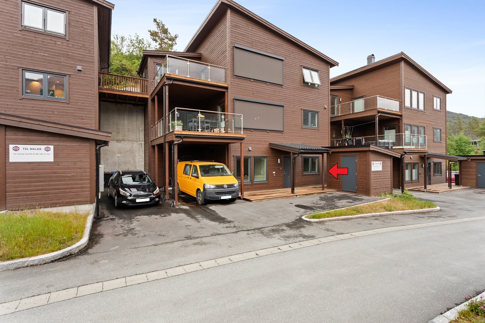 Nyoppført og moderne leilegheit i 1. etasje med enkel tilkomst. Galleribilde