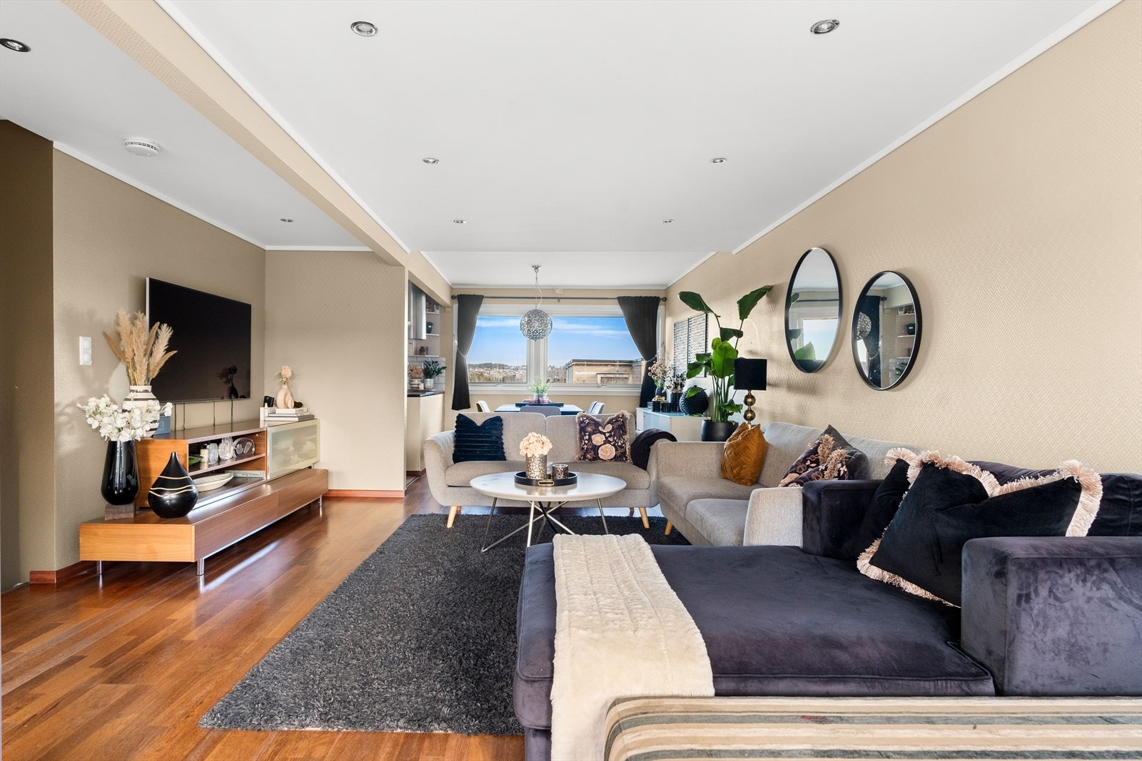 Kenneth Andreassen ved Nordvik Lillestrøm ønsker velkommen til Landskronaveien 26! Galleribilde