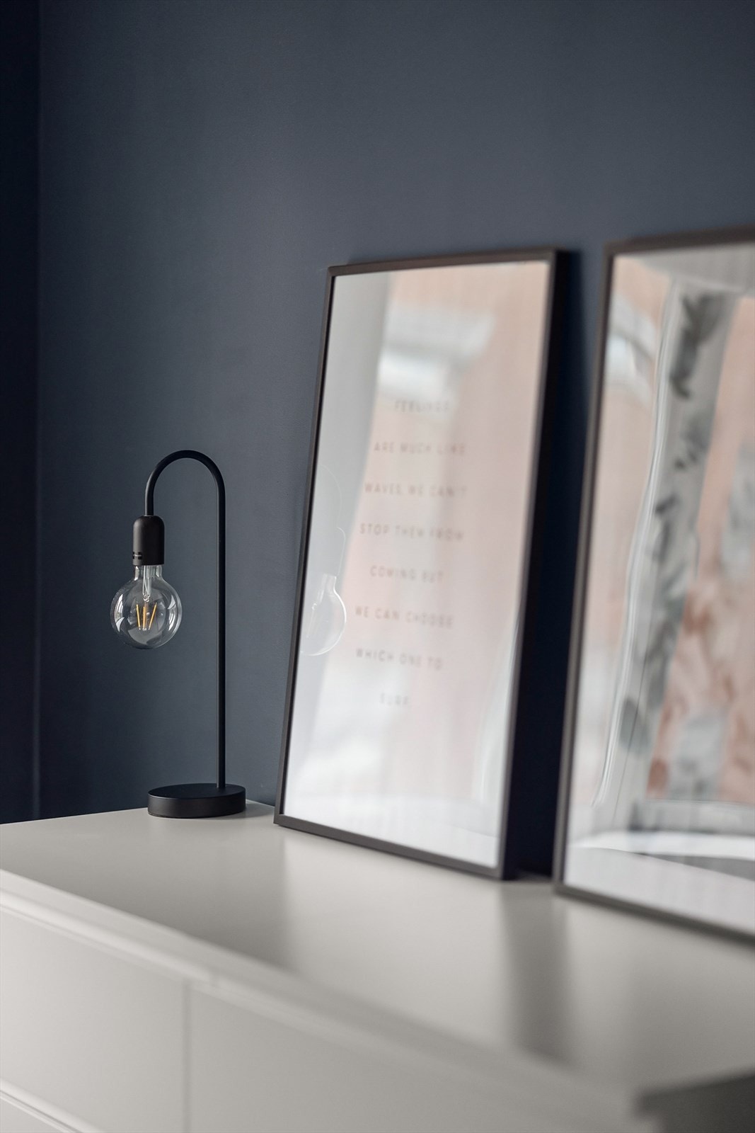 Det er godt med oppevaringsmuligheter, også på hovedsoverommet. Galleribilde