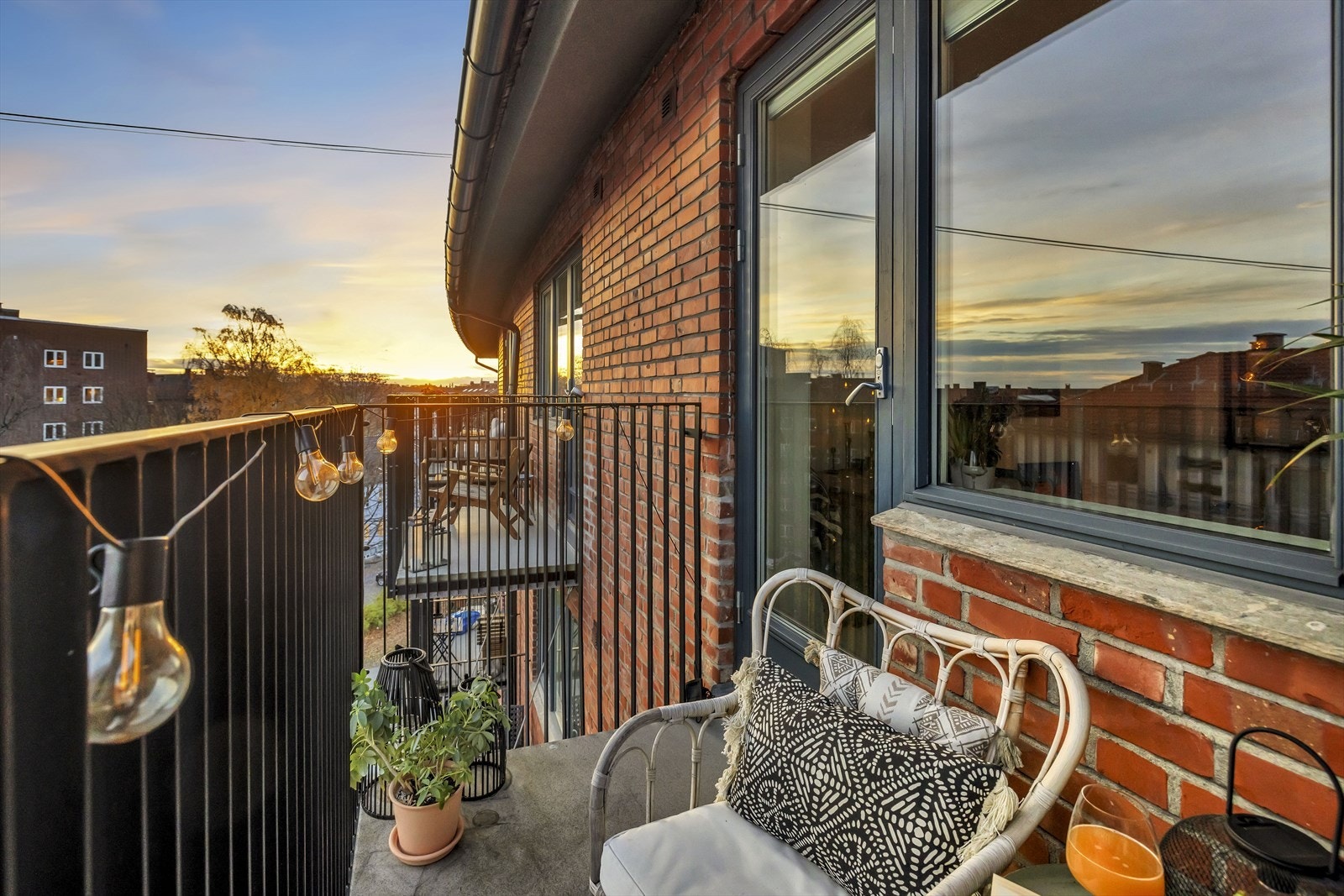 Fra stuen har du utgang til en sydøstvendt balkong på ca. 3 m². Galleribilde