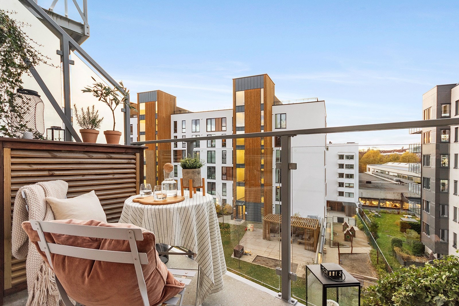 Ingrid Elgaaen v/Nordvik ønsker velkommen til Sandakerveien 20L. Galleribilde