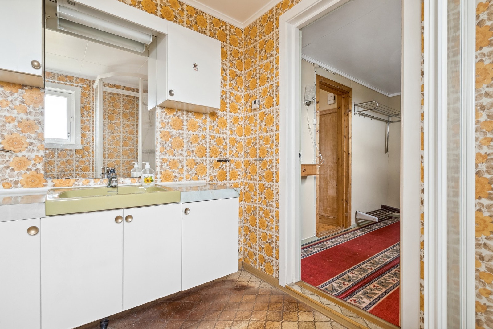 Entré har tilkomst til bad/vaskerom Galleribilde