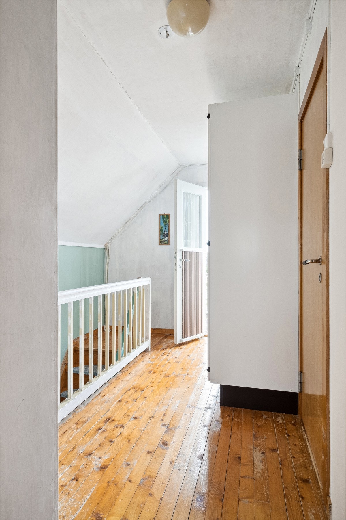 Det er tre soverom på loftet Galleribilde