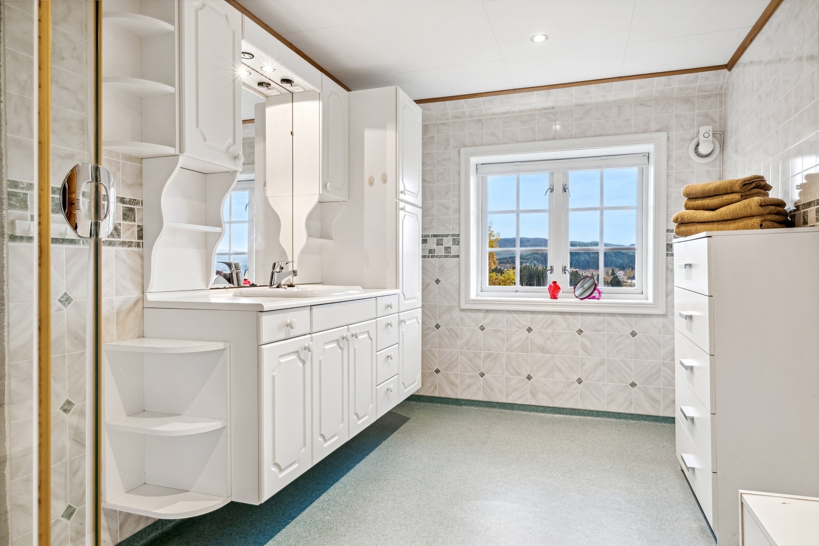 Bad nr 2 (2. etg.). Galleribilde