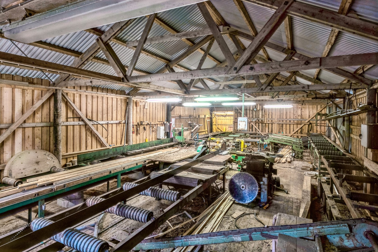 Sagbruket. Galleribilde