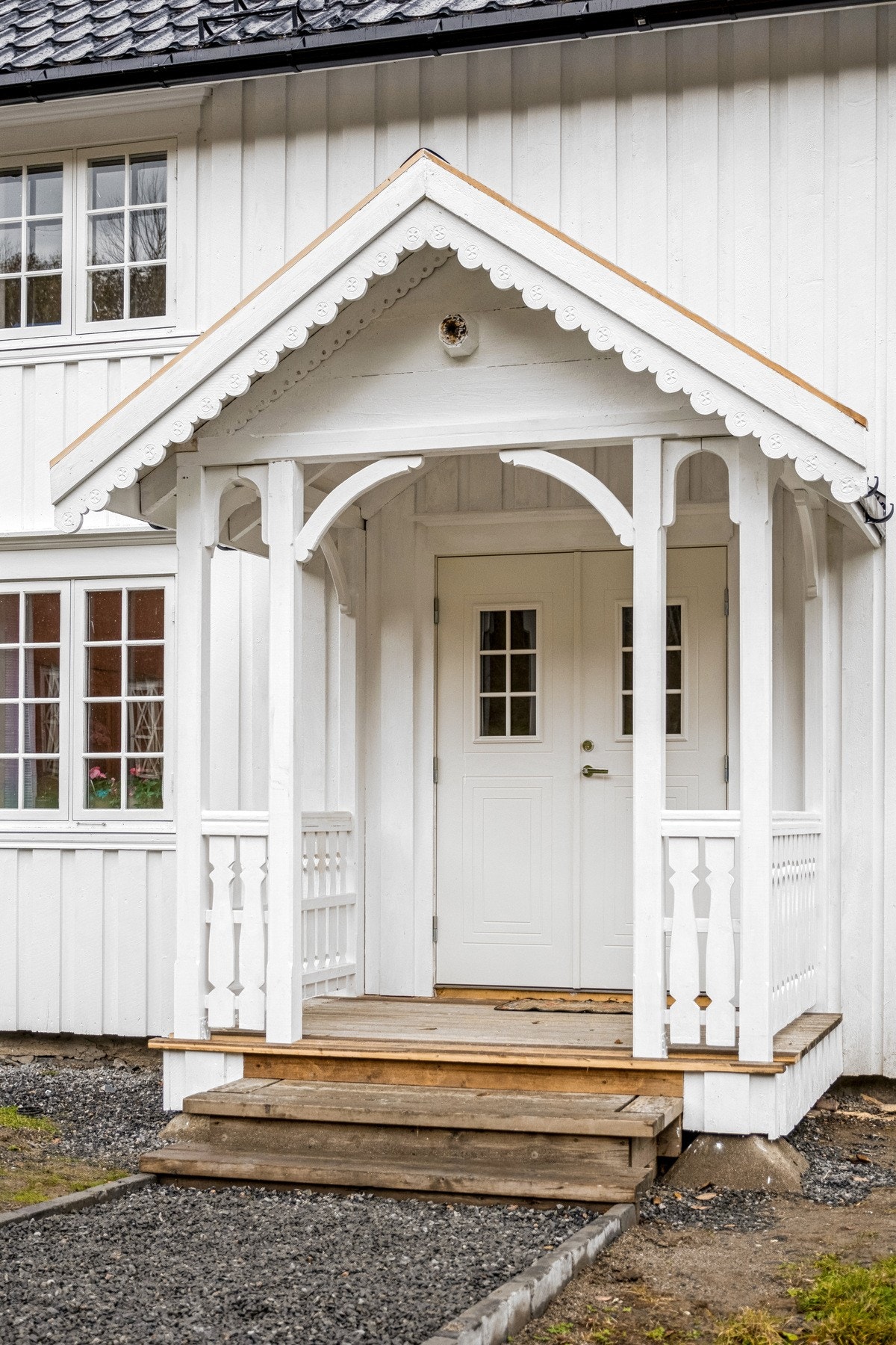 Overbygd inngangsparti. Galleribilde