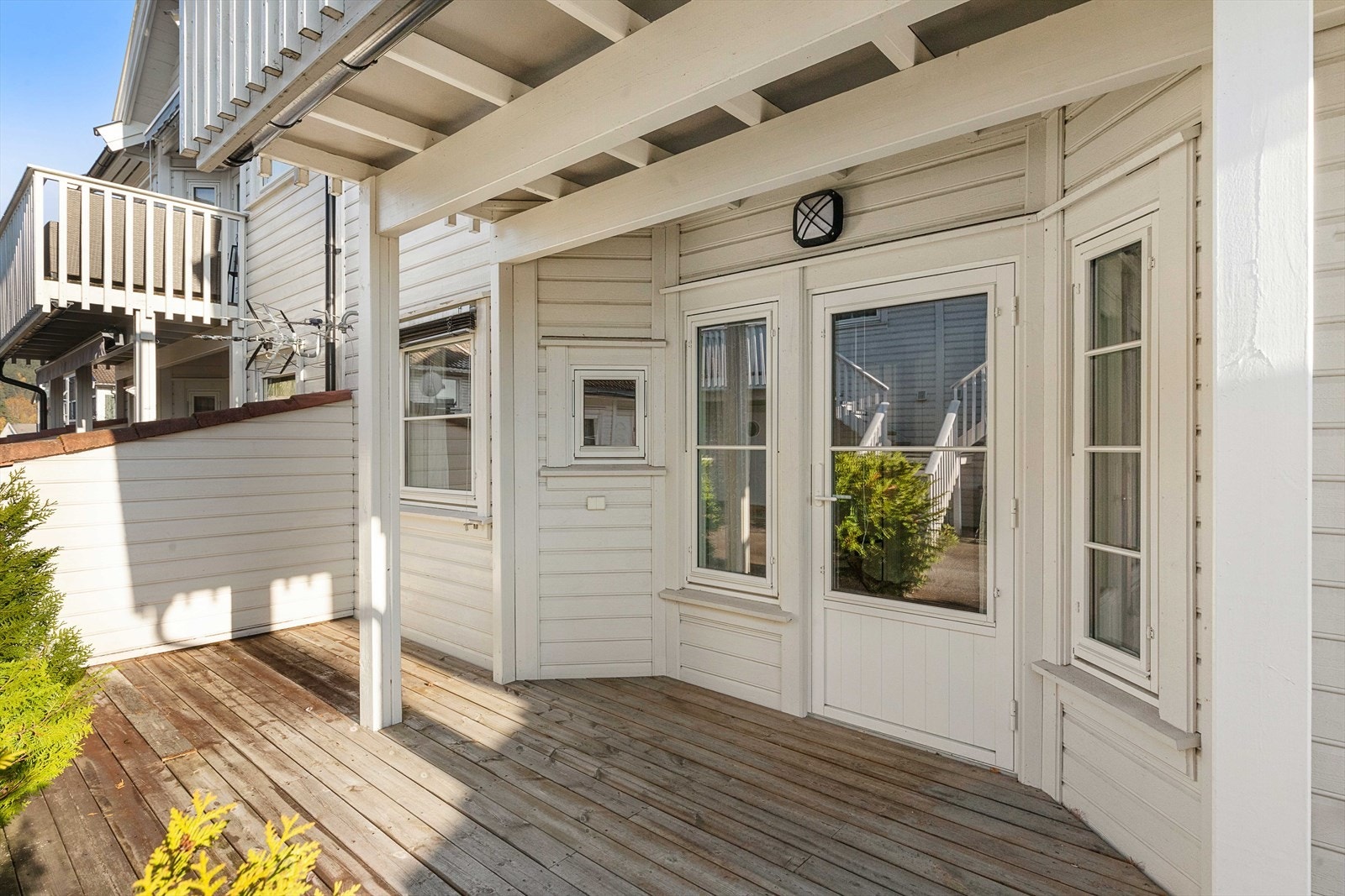 Leiligheten ligger i første etasje/ på bakkeplan med trappefri adkomst. Galleribilde