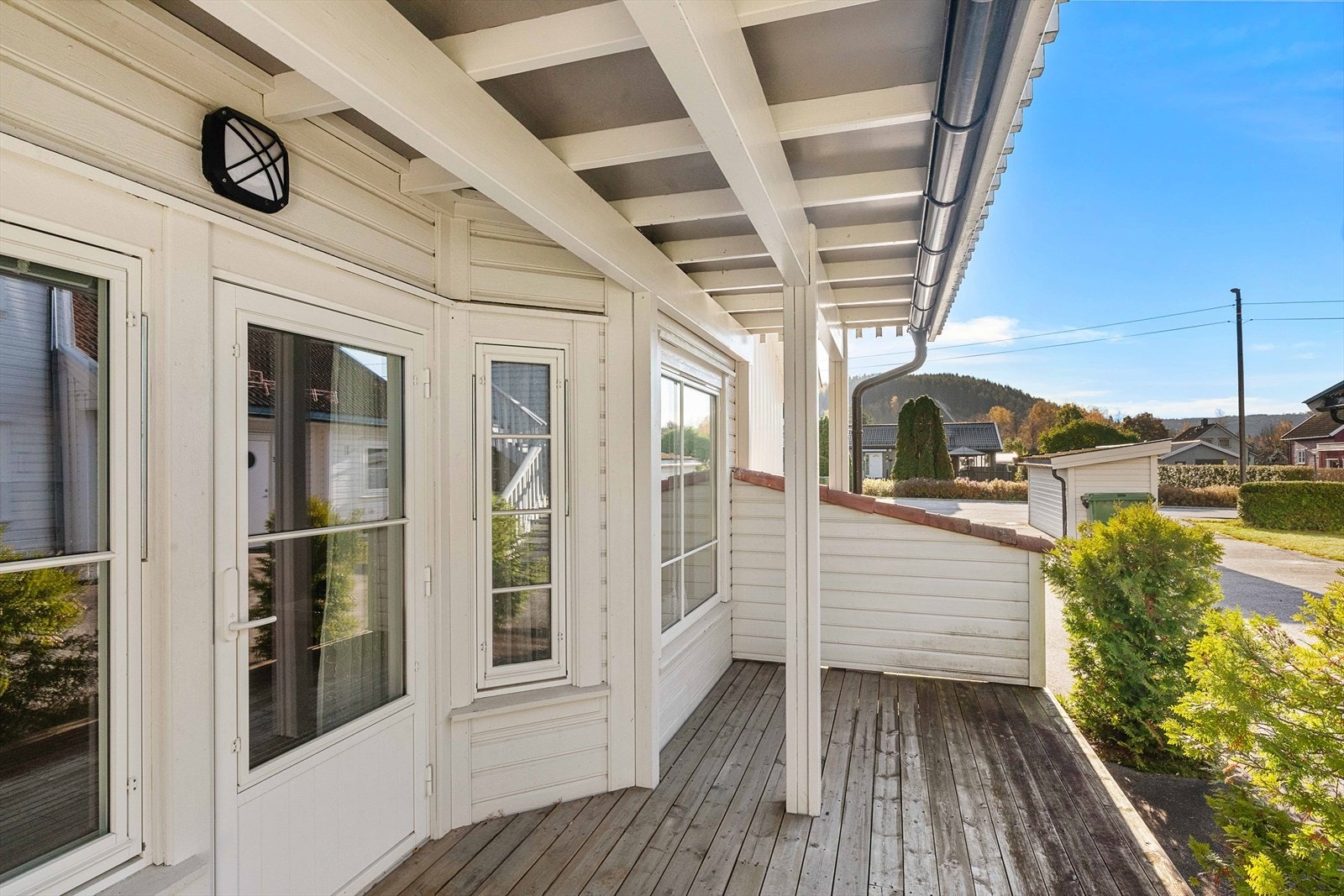 Terrasse på 17 kvm som er overbygd. Galleribilde