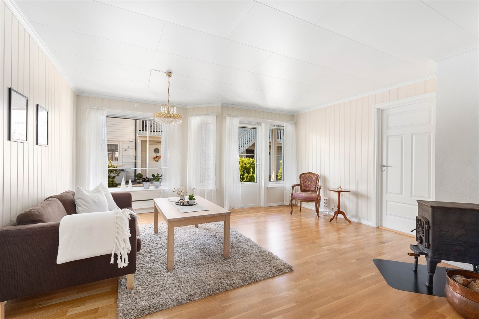 God plass til sofagruppe m.m. Galleribilde